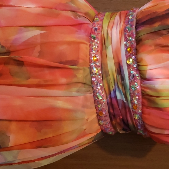 High low dress - Picture 4 of 5